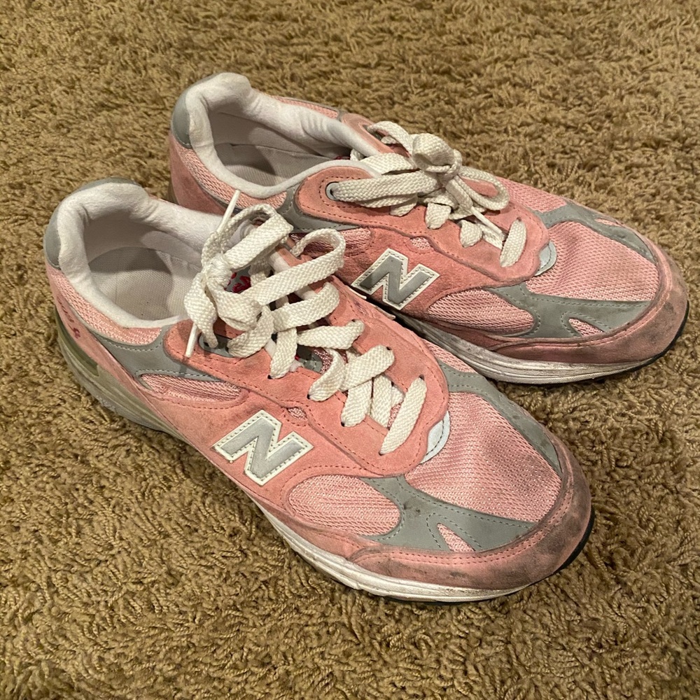 Pink New Balance Tennis Shoes